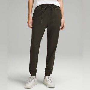 Lululemon Army Green High Rise Joggers Size 4 Stretch Athletic Drawstring